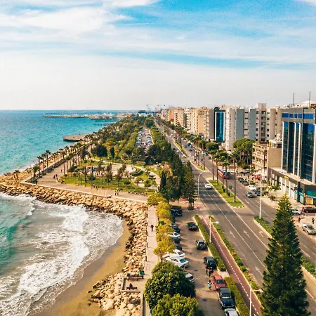 Delightful And Ideally Planned Holiday Studio With Balcony All Yours Limassol