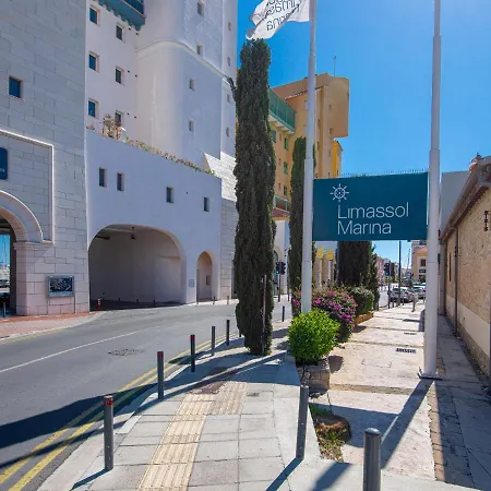 Apartment Delightful And Ideally Planned Holiday Studio With Balcony All Yours *