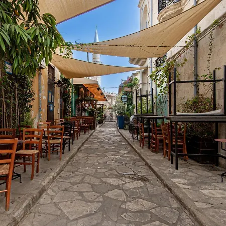 Delightful And Ideally Planned Holiday Studio With Balcony All Yours *
